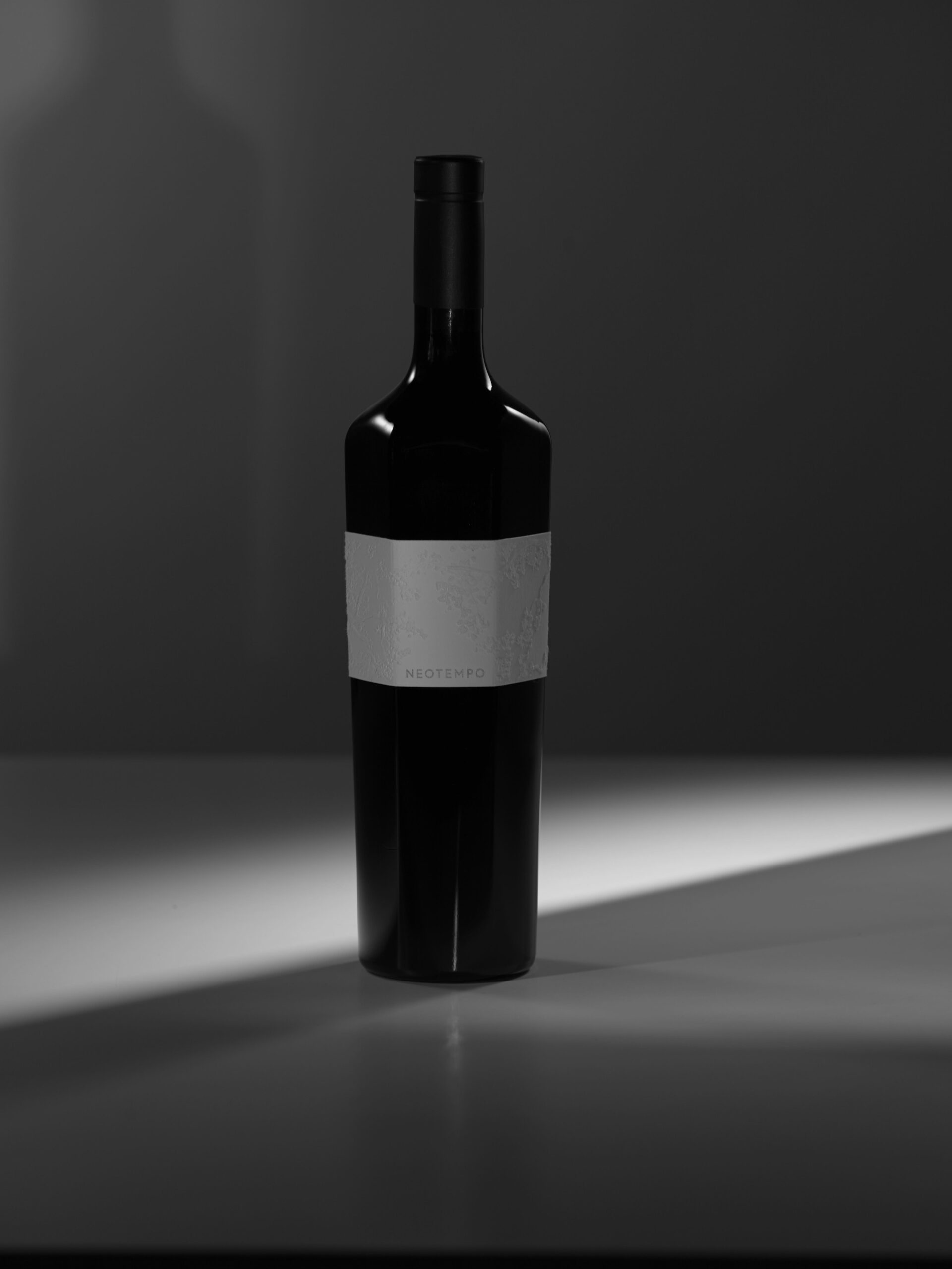 Neotempo hexagonal wine bottle